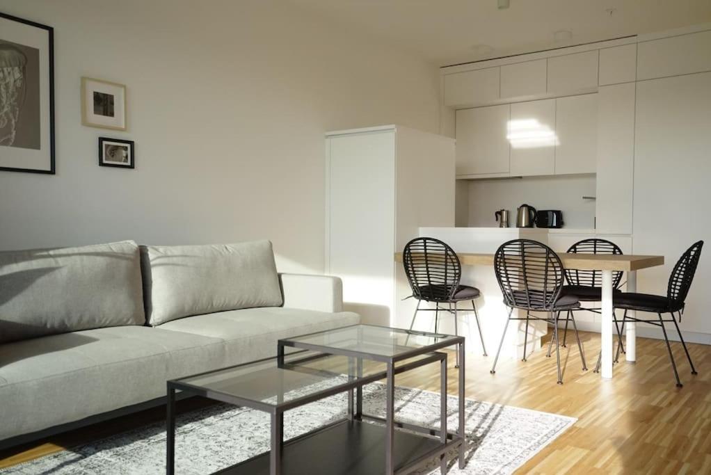 Apartment With Terrace Near Metro Station And Spa Відень Екстер'єр фото